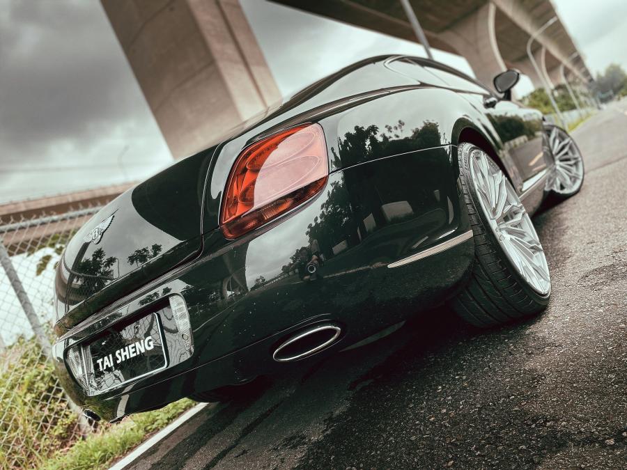  Bentley Continental GT on Premier Edition Wheels (CS10) 2020 года  (фото 4 из 4)